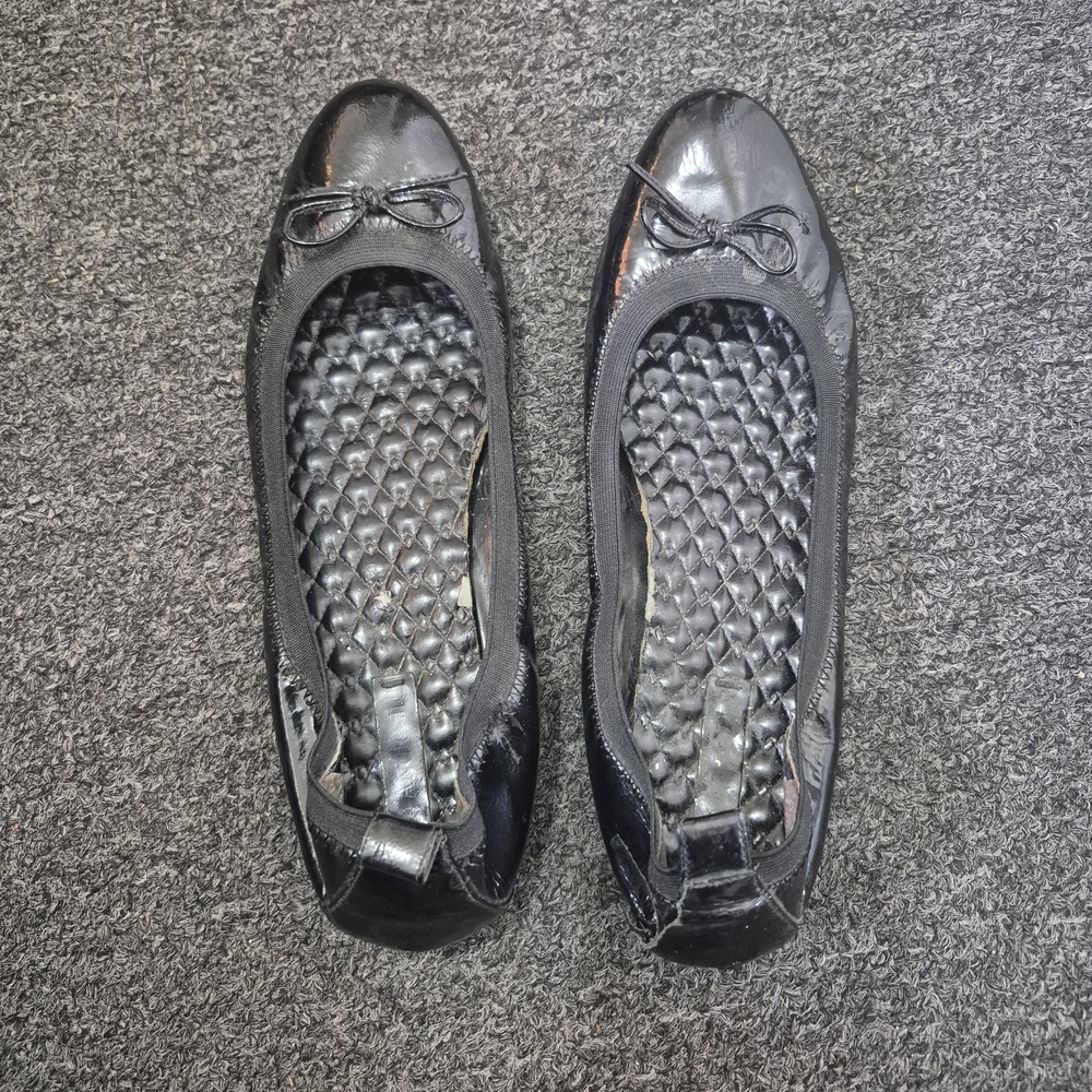 Enzo Angiolini Black Patent Ballet Flats